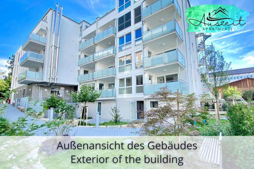 Auszeit Apartment Sunshine Am Uferpark - Nur 100 M Bis Zum Bodensee, Direkt Am Bodenseeradweg, 2 Schlafzimmer, 2 Sonnige Dachterrassen, Schnelles Wlan, Kostenloser Tiefgaragenstellplatz, Fur Bis Zu 4 Personen フリードリヒスハーフェン エクステリア 写真